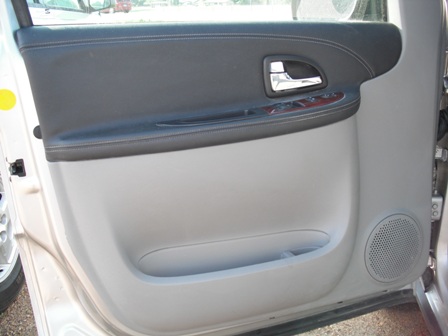 07_uplander_door